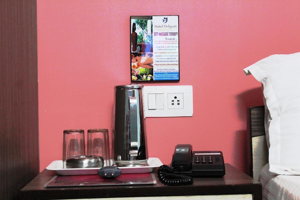 Hotel Debjyoti Siliguri Buitenkant foto