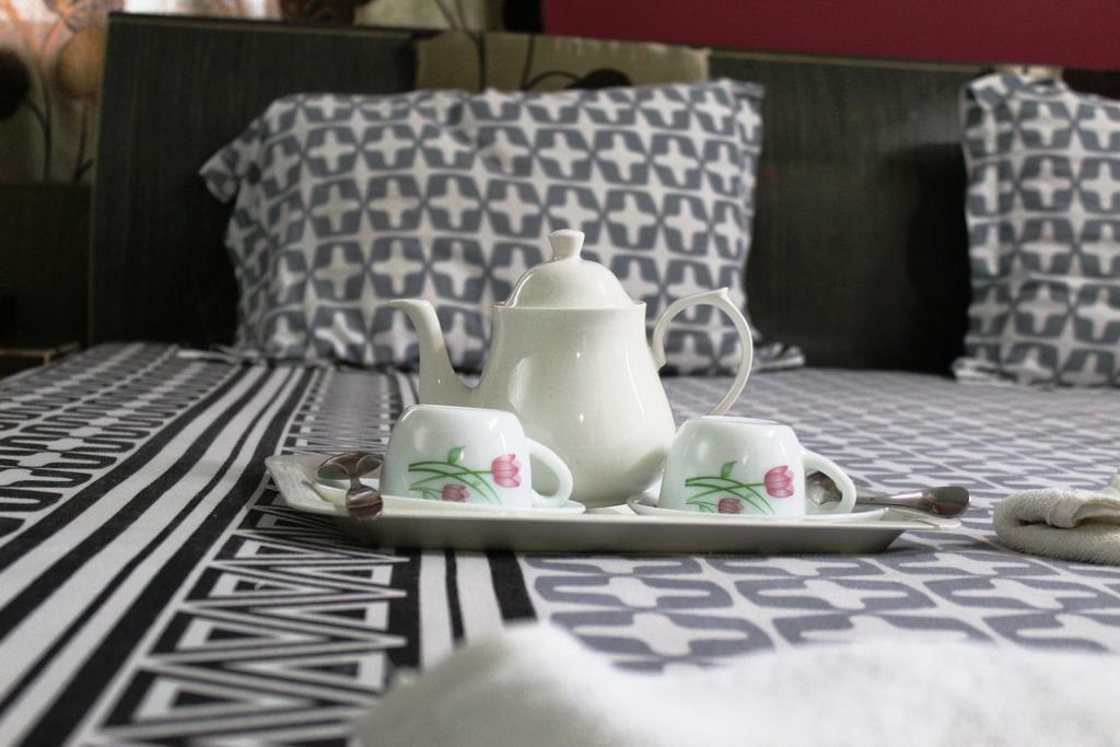 Hotel Debjyoti Siliguri Buitenkant foto