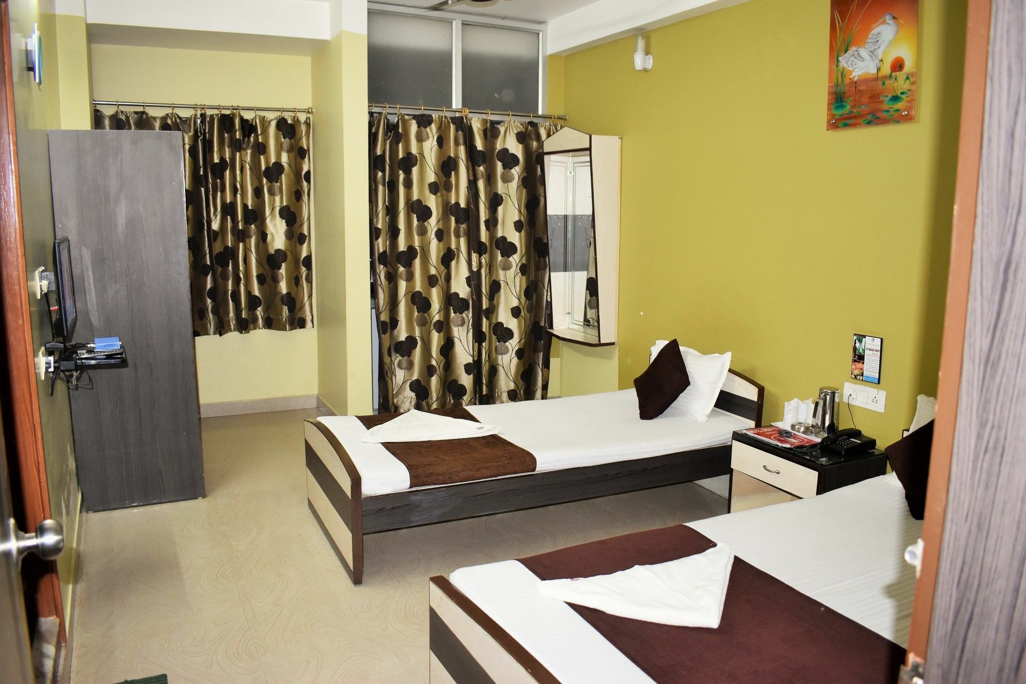 Hotel Debjyoti Siliguri Buitenkant foto