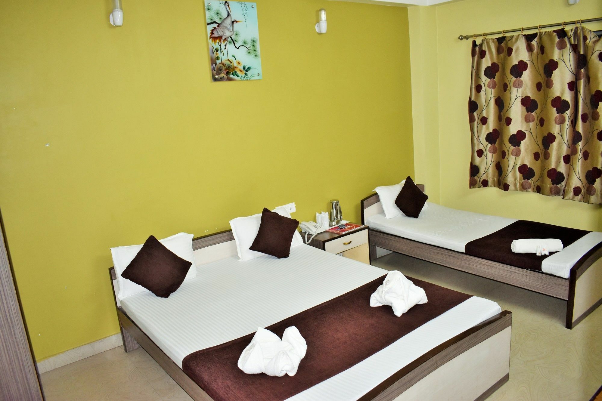 Hotel Debjyoti Siliguri Buitenkant foto